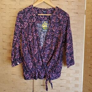 Nautica Wrap Top Size XS Floral Navy 3/4 Sleeve Top
